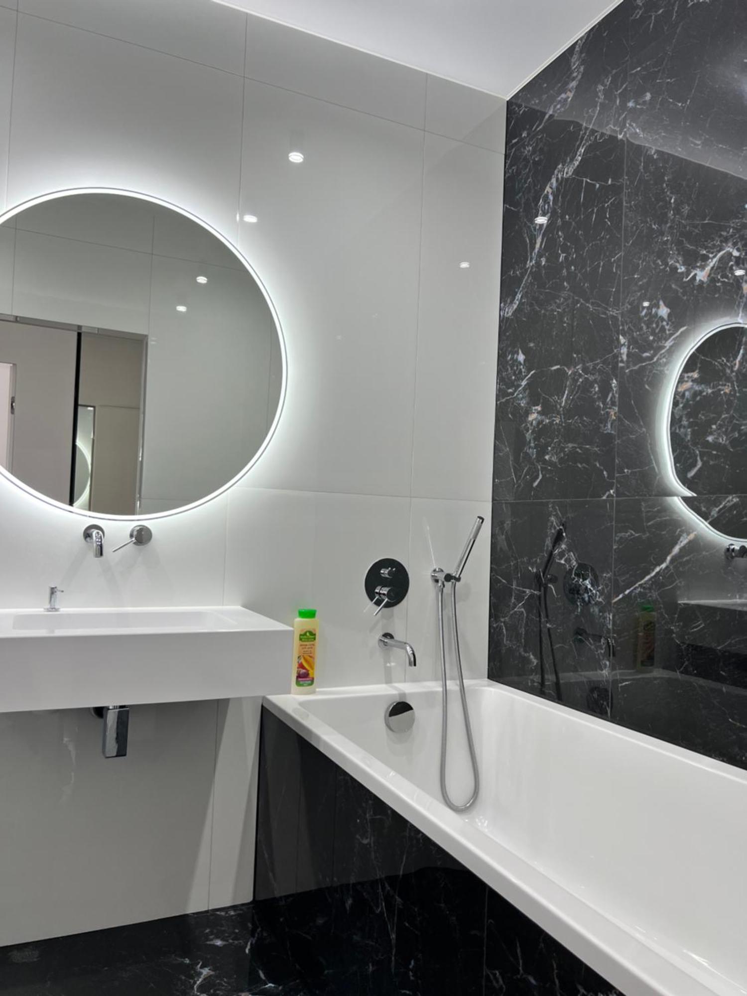 Віп Апартаменти В Районі Автовокзалужк Great House,Жк Арена,Поблизу Обласноі Лікарні Rivne Ngoại thất bức ảnh